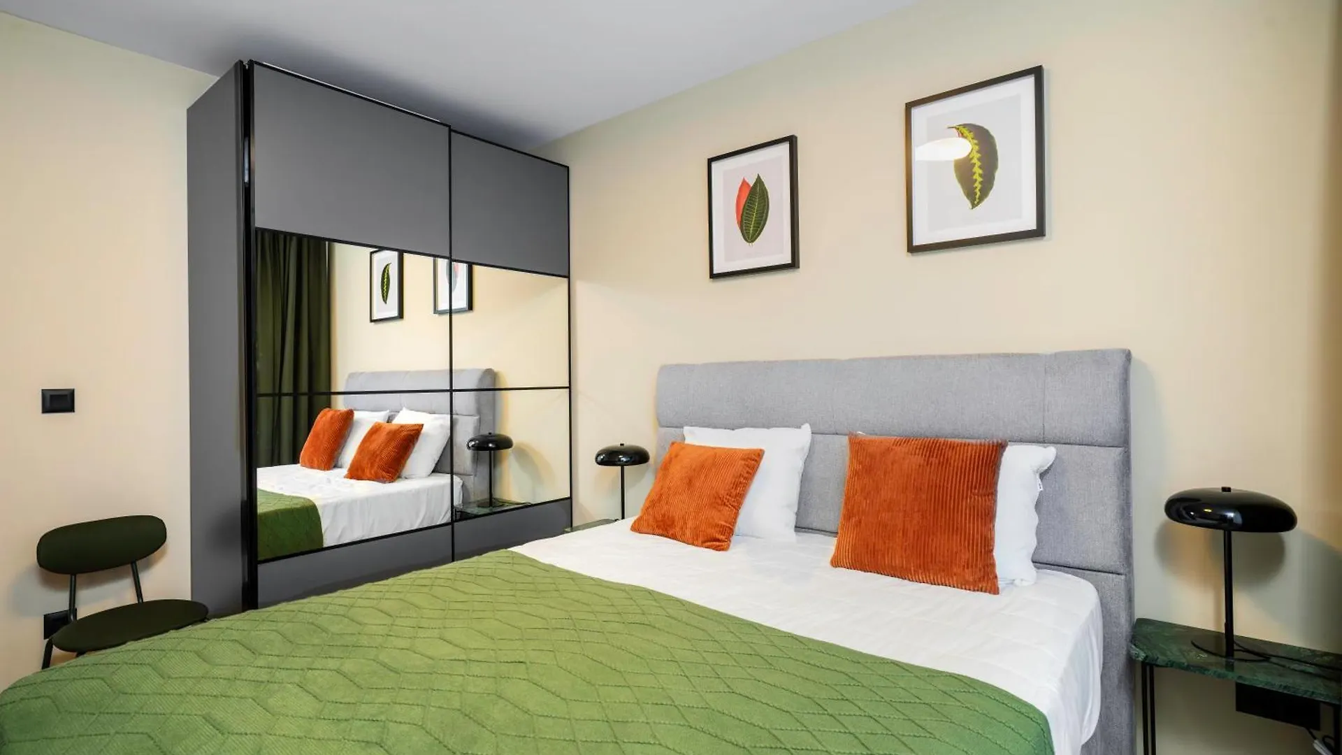 Modern&Central 2-Bedroom Apartment With Parking Sofia